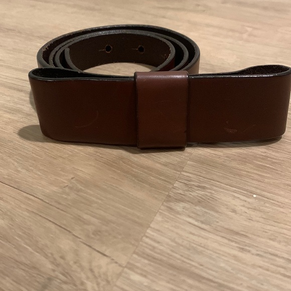 Gap Brown Leather Bow Belt - Picture 2 of 7
